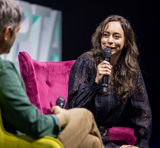 Cheffe pâtissière Nina Metayer sur scène