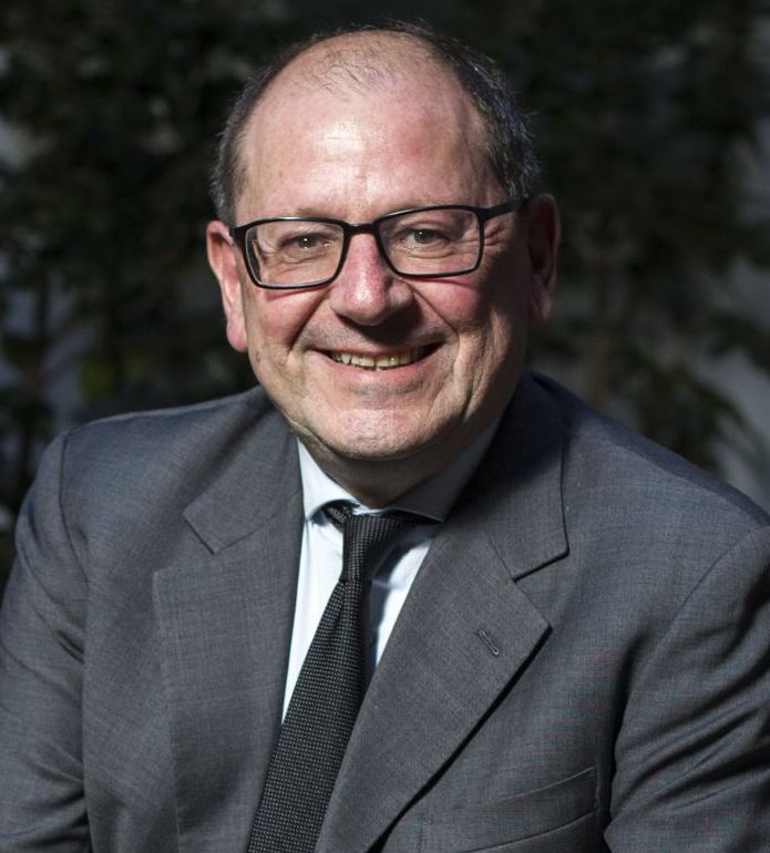 Conférence Politique et société avec Hervé Novelli